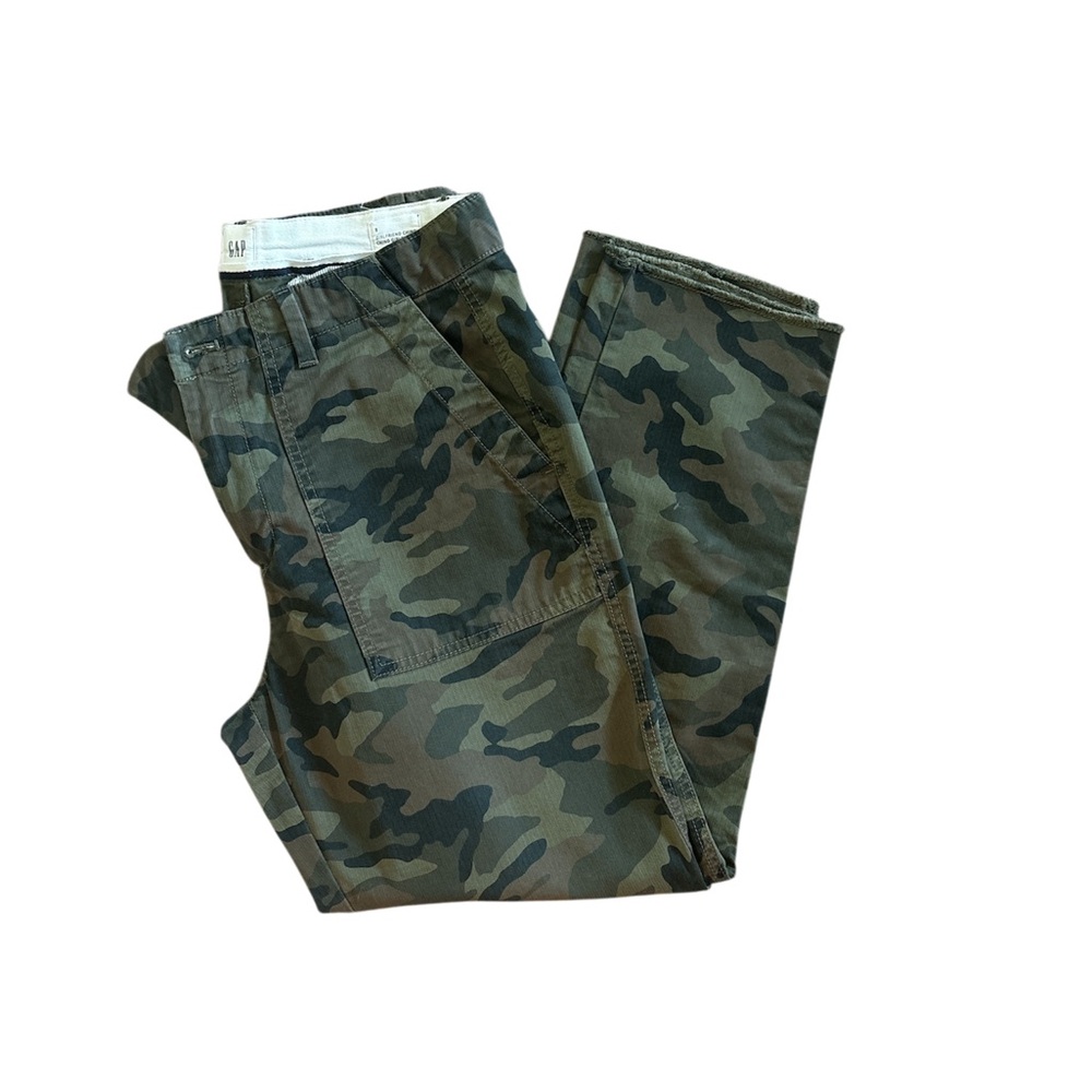 Women’s Camouflage Cargo Pants